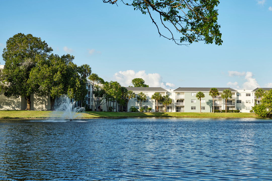 Waterview Rental in Fort Lauderdale, FL - Building Photo