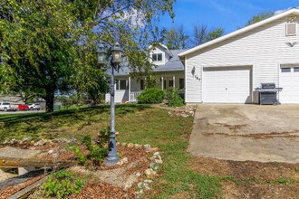 707 E Brick St in Centralia, MO - Building Photo - Building Photo
