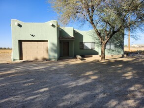 8846 S 23rd Ave in Phoenix, AZ - Foto de edificio - Building Photo