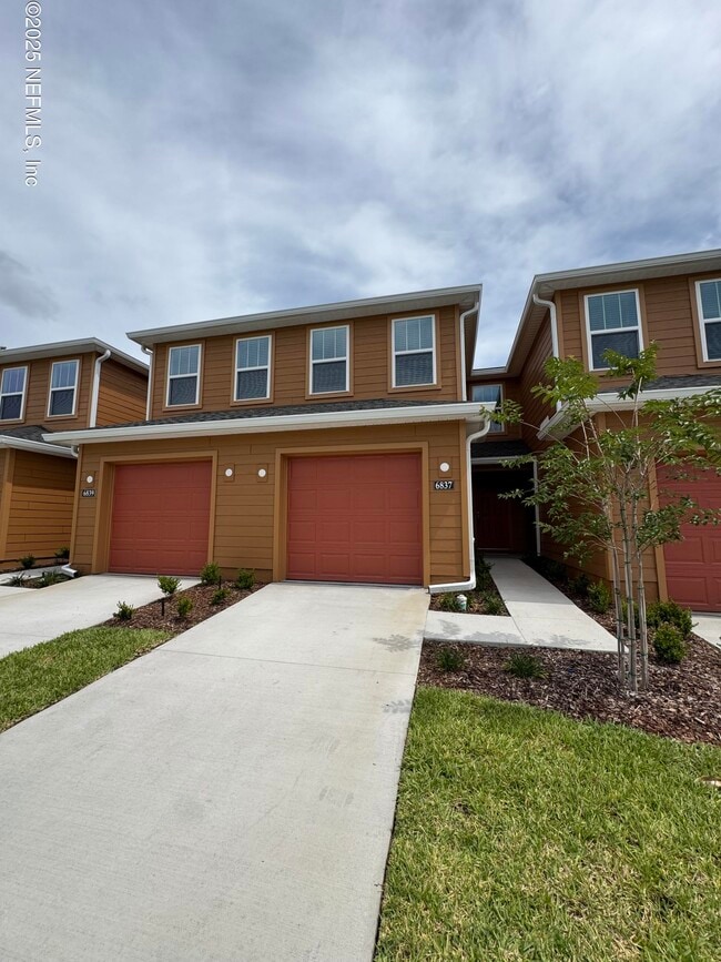 property at 6837 Lake Mist Ln