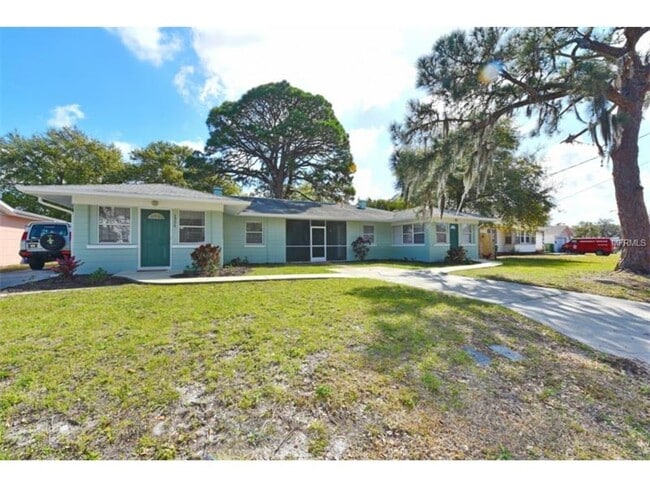 3904 Sarasota Ave