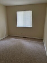 2420 Stadium Dr in Durham, NC - Foto de edificio - Building Photo