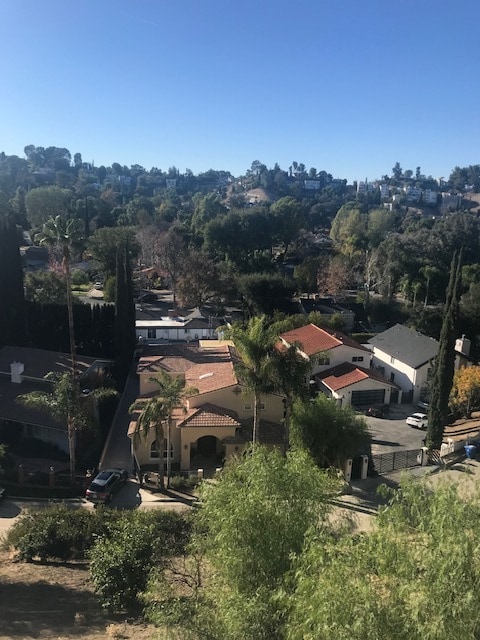 5035 Escobedo Dr, Unit MainHouse in Woodland Hills, CA - Building Photo - Building Photo