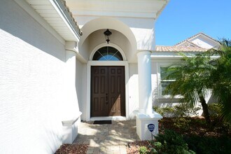 16 Montilla Pl in Palm Coast, FL - Building Photo - Building Photo