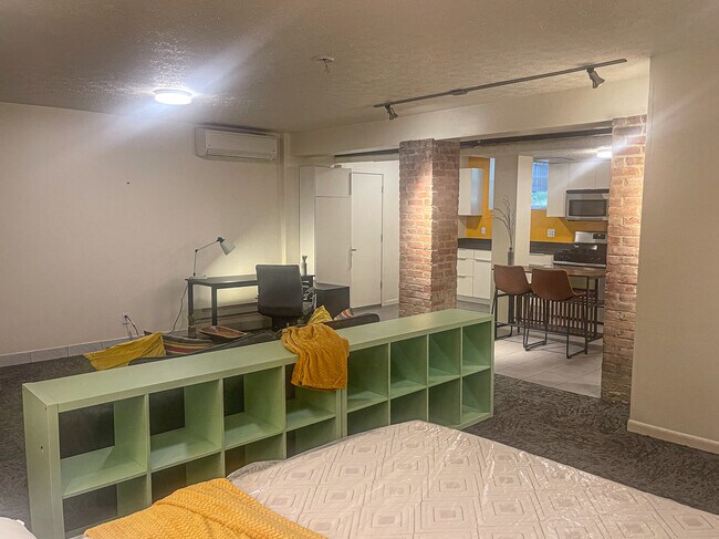 Hessler Place, LLC in Cleveland, OH - Building Photo - Building Photo
