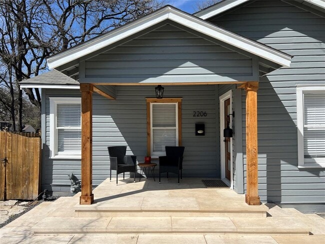 property at 2206 Mountain View Rd