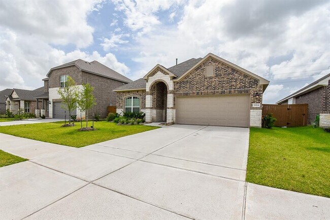 property at 3024 Myrtle Sunset Dr