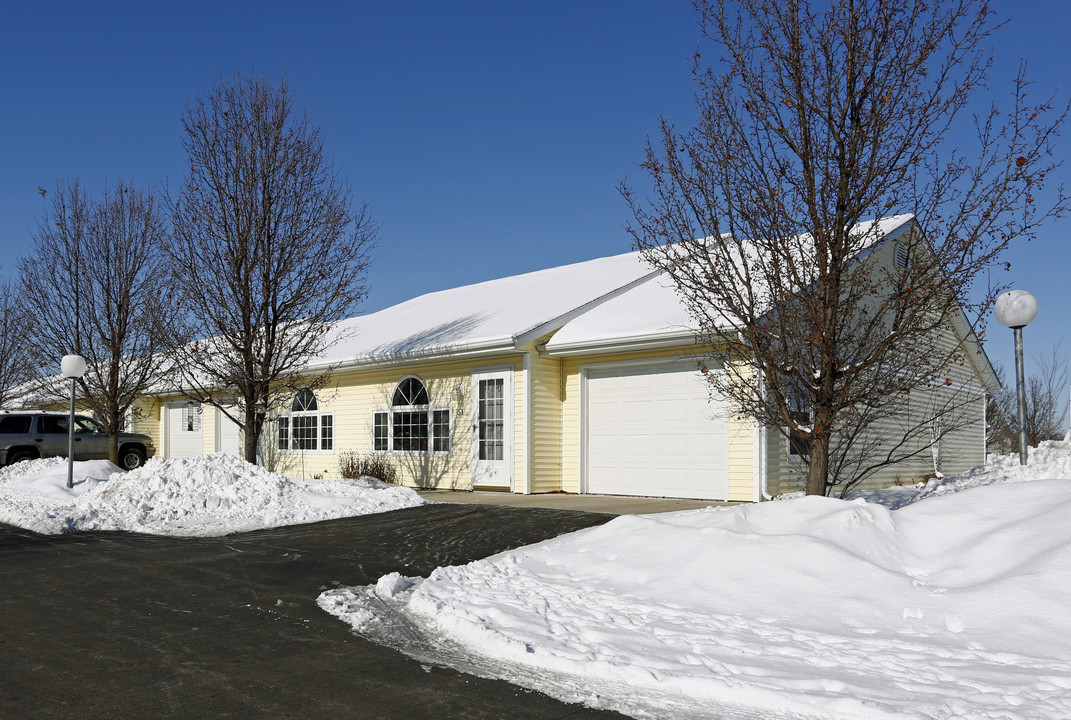 Stellhorn Retirement Community in Fort Wayne, IN - Building Photo