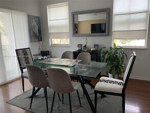 10855 NW 88th Terrace in Doral, FL - Building Photo - Building Photo