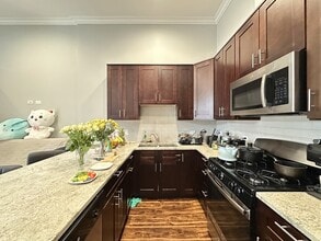 3336 W Irving Park Rd in Chicago, IL - Building Photo - Building Photo