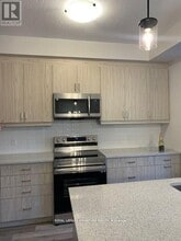 143 Elgin St N in Cambridge, ON - Building Photo - Building Photo