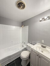 408 Amarillo Ct in Carpentersville, IL - Foto de edificio - Building Photo