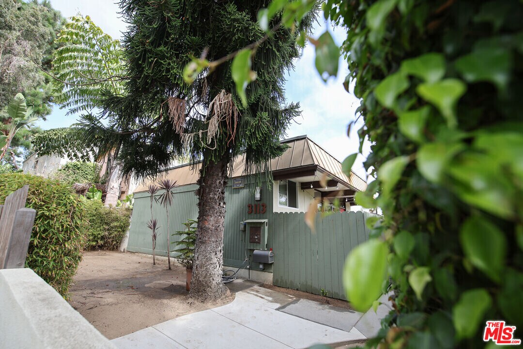 3113 5th St in Santa Monica, CA - Building Photo