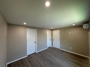 180 S Glenwood St-Unit -E in El Paso, TX - Building Photo - Building Photo