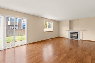 28615 227th Ave SE in Maple Valley, WA - Building Photo - Building Photo