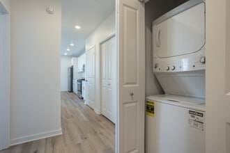 Elmwood Lake Apartments in Hudsonville, MI - Building Photo - Interior Photo