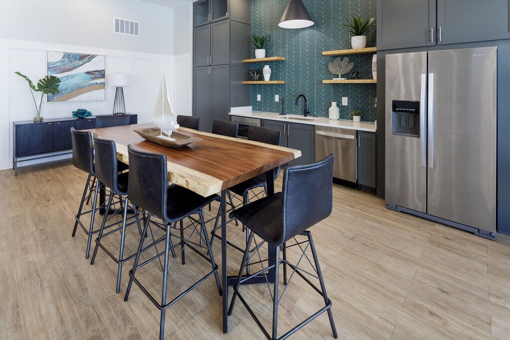 Argyle Lake at Oakleaf Town Center Apartments in Jacksonville, FL