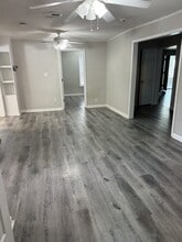 2412 Leaphart Rd in West Columbia, SC - Building Photo - Building Photo