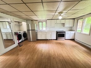 114 Vega St in Jamestown, NY - Building Photo - Building Photo
