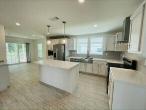 34857 Robins Song Rd in Zephyrhills, FL - Building Photo - Building Photo