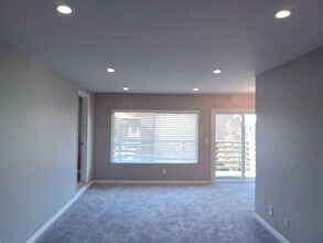 1440 Lambert W Rd, Unit 230 in La Habra, CA - Building Photo - Building Photo