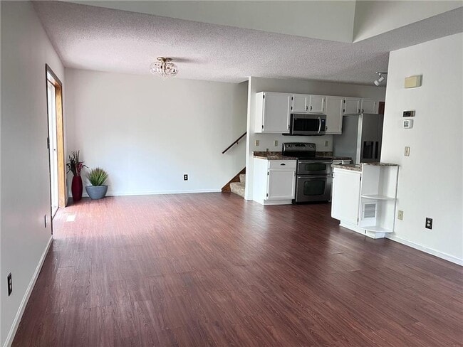 1219 Pecks Woods Dr