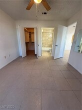 7100 W Pirates Cove Rd in Las Vegas, NV - Building Photo - Building Photo