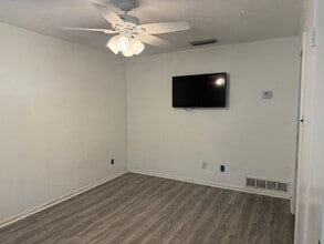 117 Westway Dr in Terrell, TX - Building Photo - Building Photo