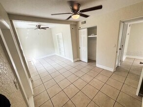 206 W Idlewild Ave in Eustis, FL - Building Photo - Building Photo