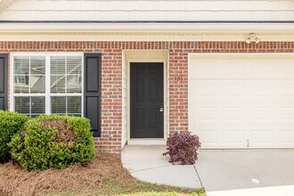 131 Grove Landing Ct in Grovetown, GA - Building Photo - Building Photo