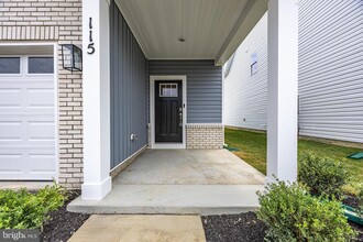 115 Haida Ln in Winchester, VA - Building Photo - Building Photo