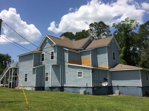 202 Franklin St in Waycross, GA - Foto de edificio - Building Photo