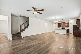 5458 Ridgeway Dr, Unit 2 in Haltom City, TX - Building Photo - Building Photo