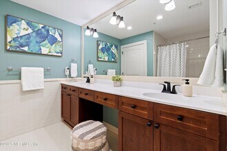 955 Registry Blvd in St. Augustine, FL - Foto de edificio - Building Photo