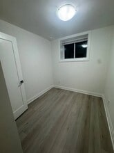 4442 Cambridge St in Burnaby, BC - Building Photo - Building Photo