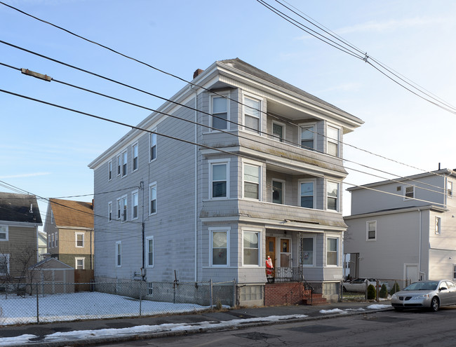 104-106 Hemlock St in New Bedford, MA - Building Photo - Building Photo