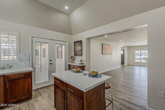 8215 E Cypress St in Scottsdale, AZ - Building Photo - Building Photo