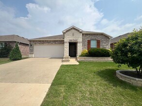 2409 Barzona Dr in Fort Worth, TX - Building Photo - Building Photo