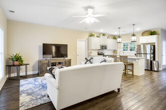 34 Grove Cir in Statesboro, GA - Building Photo - Building Photo