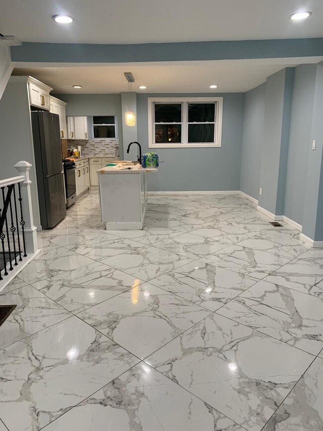 property at 1514 S 30th St