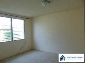 270 Ululani St in Hilo, HI - Building Photo - Building Photo
