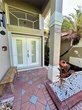 656 Verona Pl in Weston, FL - Building Photo - Building Photo