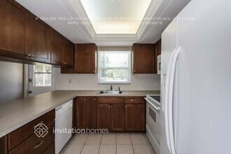 3403 Cambridge Dr W in Bradenton, FL - Building Photo - Building Photo