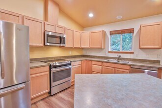 3393 East Harbor Road in Langley, WA - Building Photo - Building Photo