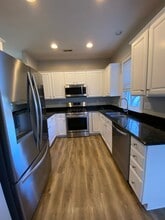 11334 Charlotte View Dr in Charlotte, NC - Building Photo - Building Photo