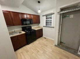 5631 Heiskell St in Philadelphia, PA - Building Photo
