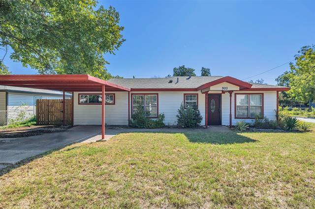 900 Vaquero St in White Settlement, TX - Building Photo