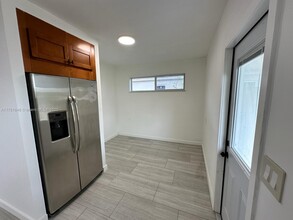 708 SW 6th St in Hallandale Beach, FL - Building Photo - Building Photo