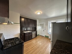 1527 W Pratt Blvd in Chicago, IL - Foto de edificio - Building Photo