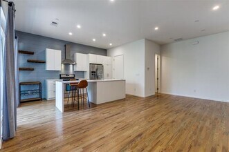 3816 San Jacinto St in Dallas, TX - Building Photo - Building Photo